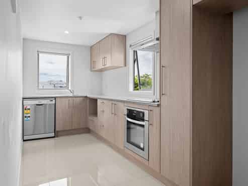 4/7 Vialou Street, Hamilton Central