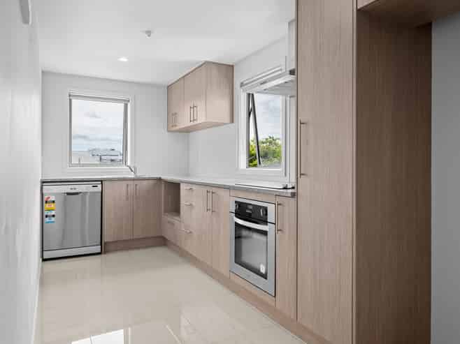 4/7 Vialou Street, Hamilton Central