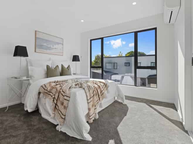 6/12 William Street, Mangere East