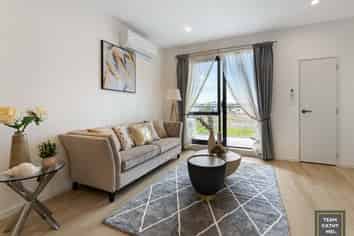 6 Papa Takaro Lane, Flat Bush