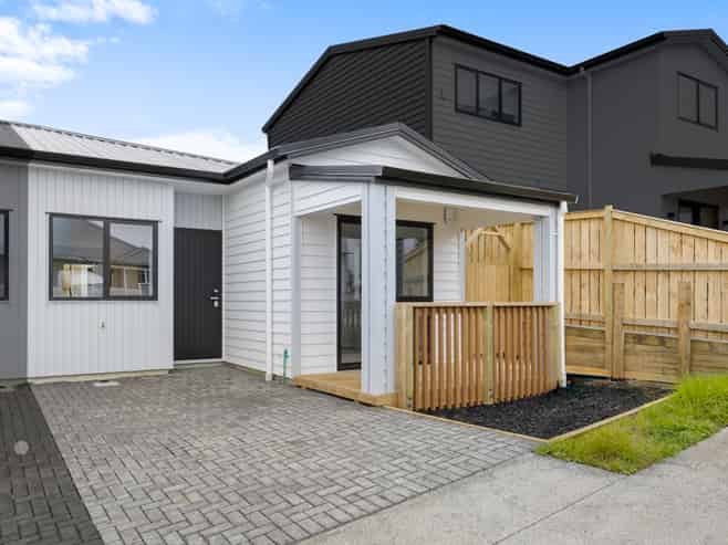 6 Wild Flower Way, Karaka