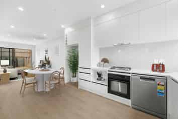 6 Wild Flower Way, Karaka