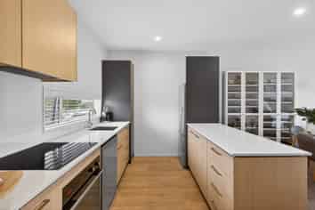 8 Sunshine Lane, New Brighton