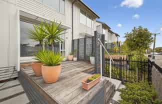 8 Sunshine Lane, New Brighton