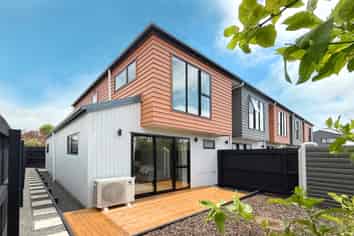 7/17 Rewarewa Road, Te Atatu Peninsula