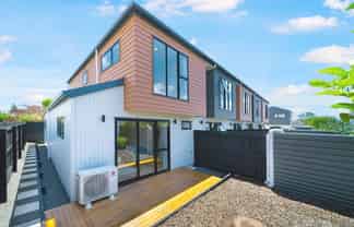 7/17 Rewarewa Road, Te Atatu Peninsula