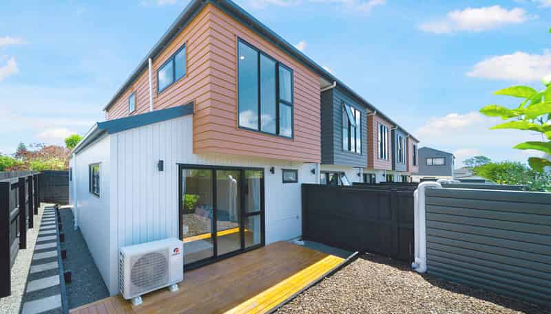 7/17 Rewarewa Road, Te Atatu Peninsula