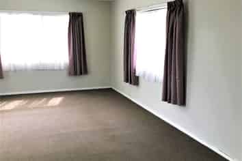 4 Dungarvon Place, Clendon Park