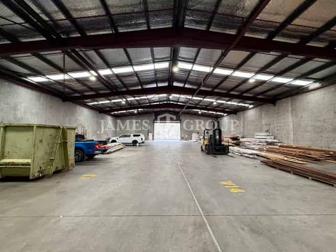 PRIME MT WELLINGTON WAREHOUSE + CARPARKING + YARD