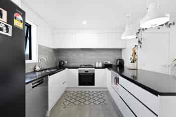 49 Te Tiireke Drive, Glenview