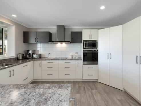 10 Twin Oak Avenue, Papamoa