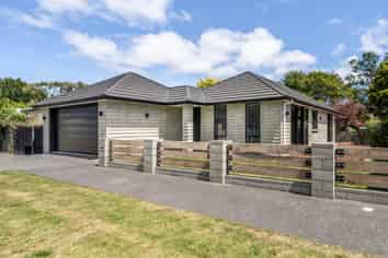 4 Lees Street, Gladstone