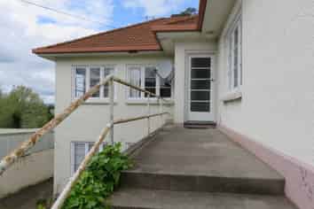 12 Masters Avenue, Hillcrest