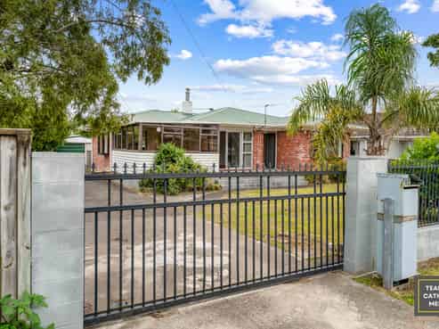 62 Kelvin Road, Papakura