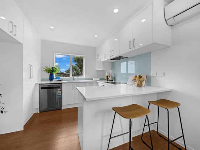 13A Gosford Drive, Botany Downs