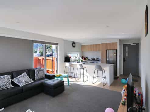 12/5 Taine Street, Taita