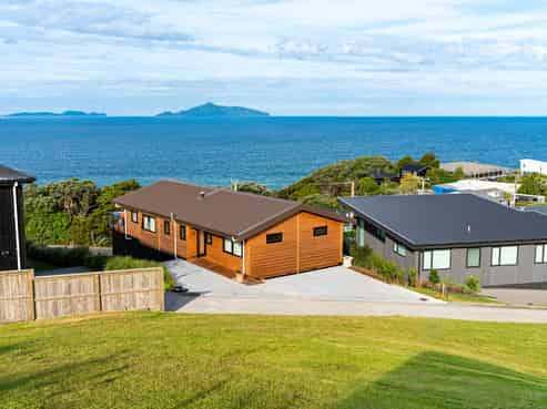 3 Solar Way, Langs Beach