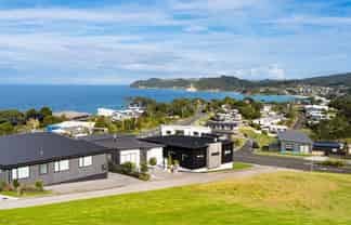 3 Solar Way, Langs Beach