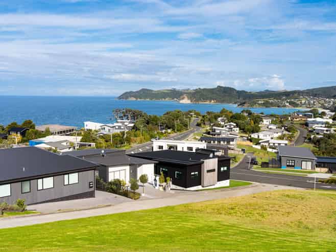 3 Solar Way, Langs Beach