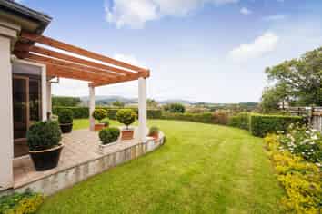 144 Pacific Drive, Fitzherbert