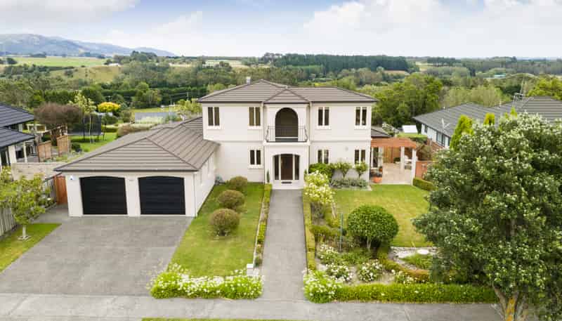 144 Pacific Drive, Fitzherbert