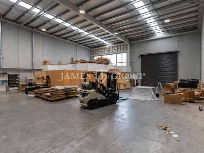 358m² High Stud Industrial - Penrose