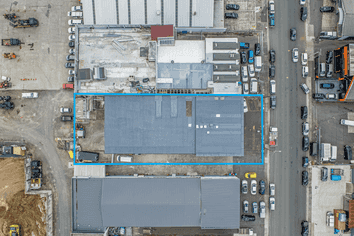 Vacant, Versatile, & Ready for Your Vision! 