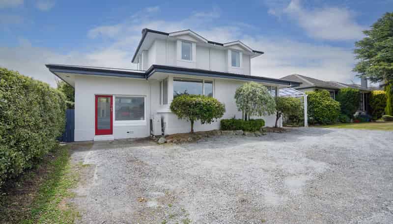 512 Tay Street, Hawthorndale