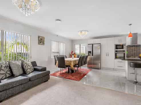 2/35 Landscape Road, Papatoetoe