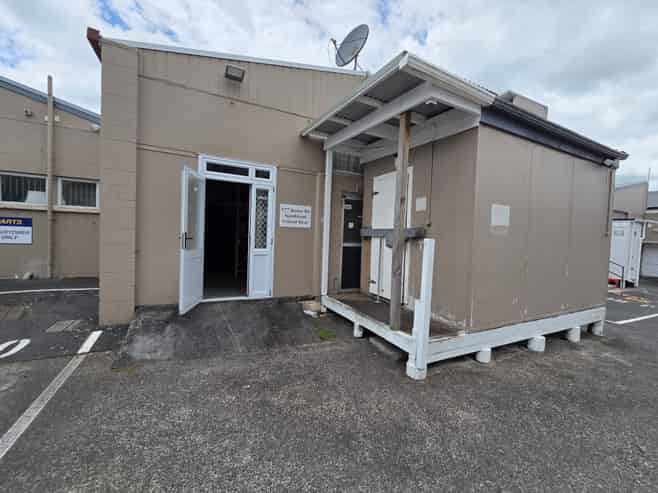 High Profile Retail Space in Kamo Village