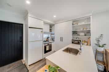  10/14 Ruakiwi Road, Hamilton Lake