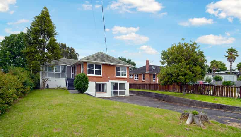 41 Royal Road, Massey