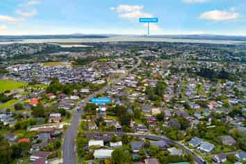 41 Royal Road, Massey