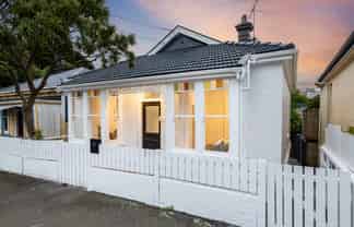 48 Hall Street, Newtown