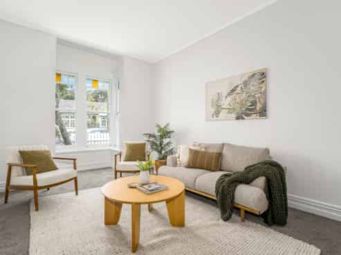 48 Hall Street, Newtown