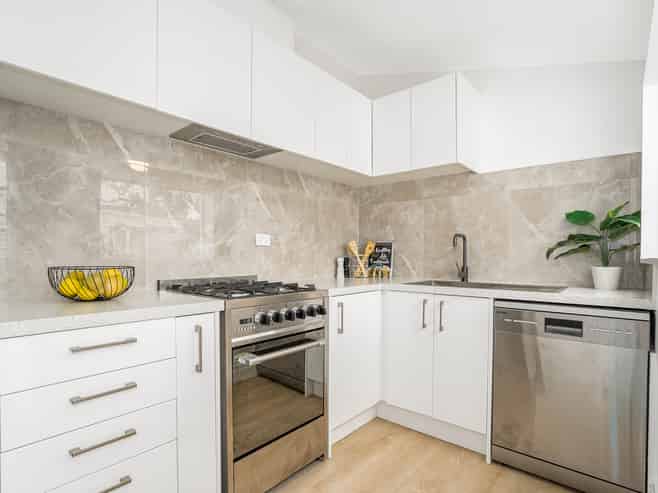 48 Hall Street, Newtown