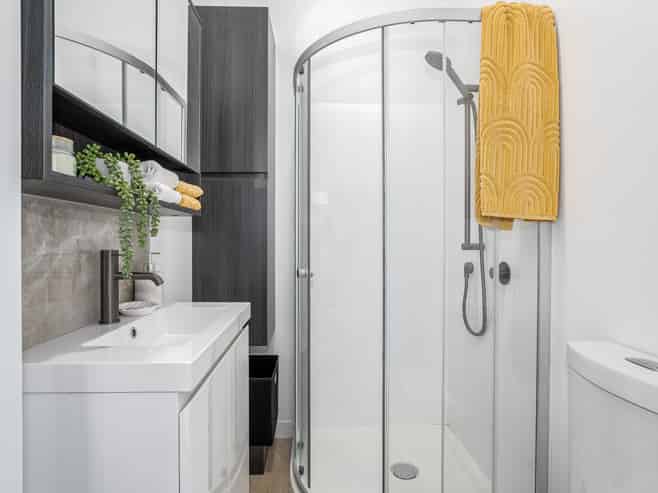 48 Hall Street, Newtown