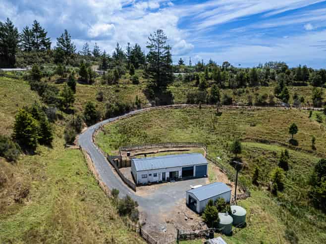 121 Gomez Road, Hikurangi