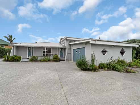 138 New Windsor Road, New Windsor