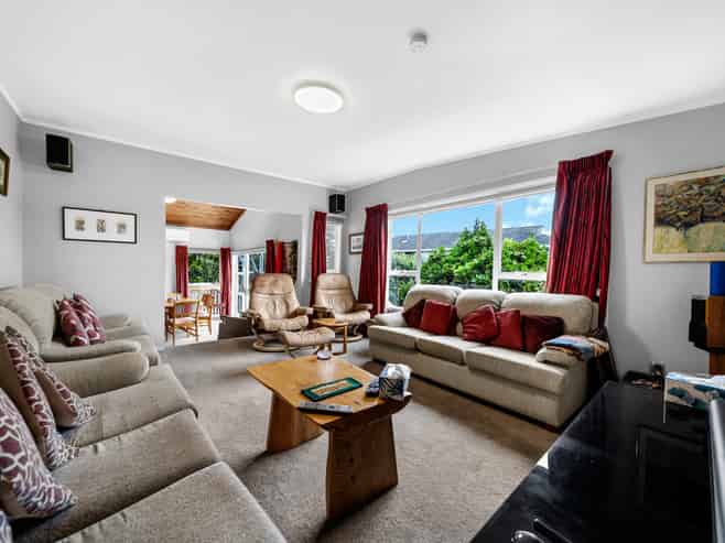 138 New Windsor Road, New Windsor