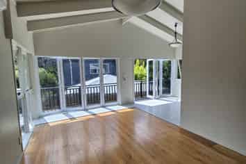 74 Eskdale Road , Birkdale