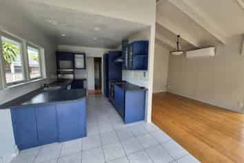 74 Eskdale Road , Birkdale