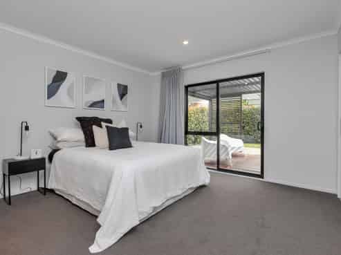 4 Royal St Annes Drive, Kamo