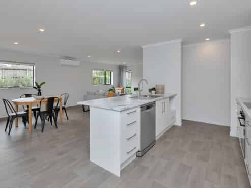 4 Royal St Annes Drive, Kamo