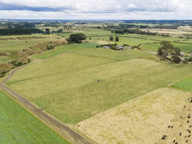 1068 Fitzherbert East Road, Aokautere