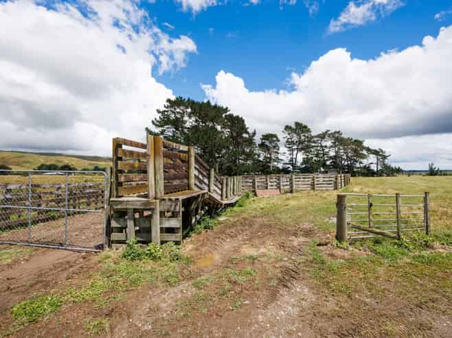 1068 Fitzherbert East Road, Aokautere