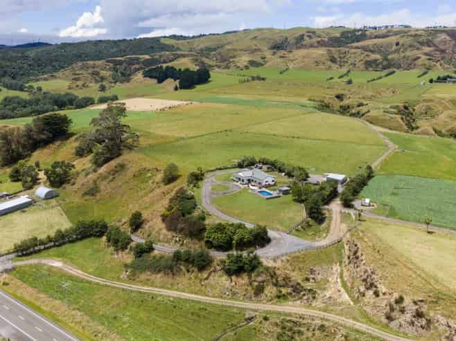 1068 Fitzherbert East Road, Aokautere