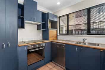 2/67 Brockworth Place, Riccarton