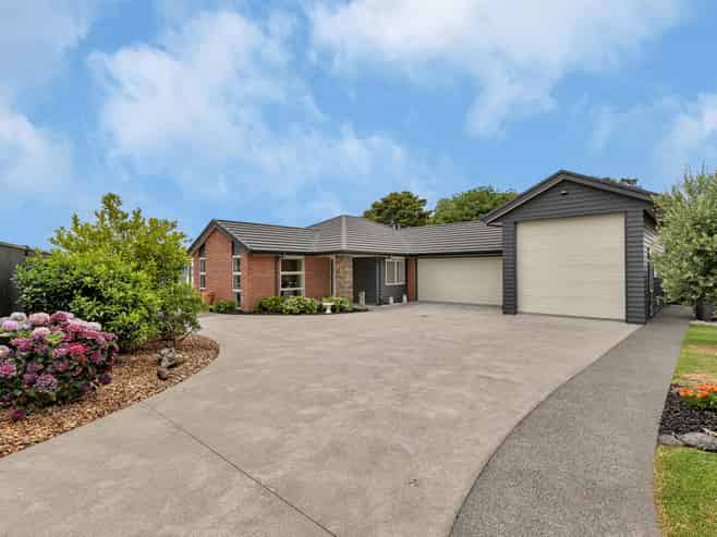 10 Myrtle Lane, Kamo