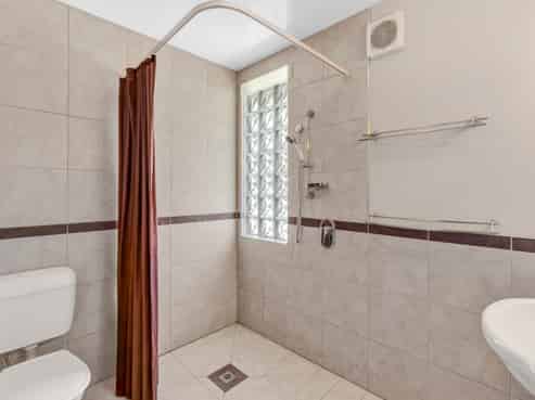 2/6 Synagogue Lane, Nelson